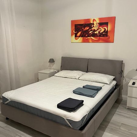 Grazioso Appartamento In Zona Centrale. Montecatini Terme Exterior photo